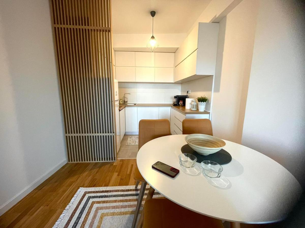 Apartman Nikol Kumanovo Buitenkant foto
