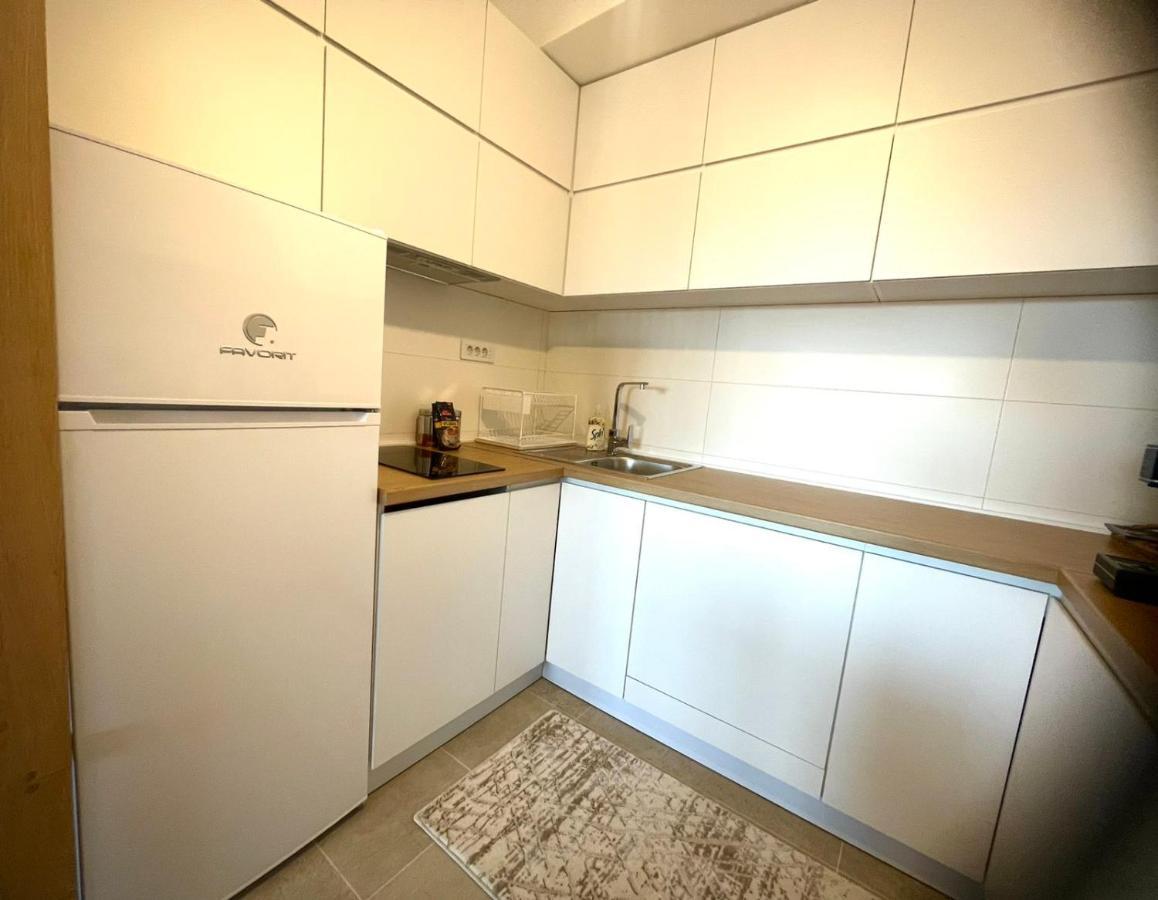 Apartman Nikol Kumanovo Buitenkant foto